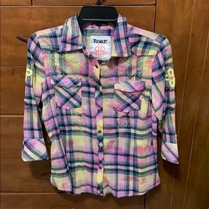 ROAR button up shirt! Pink, yellow, blue, black!